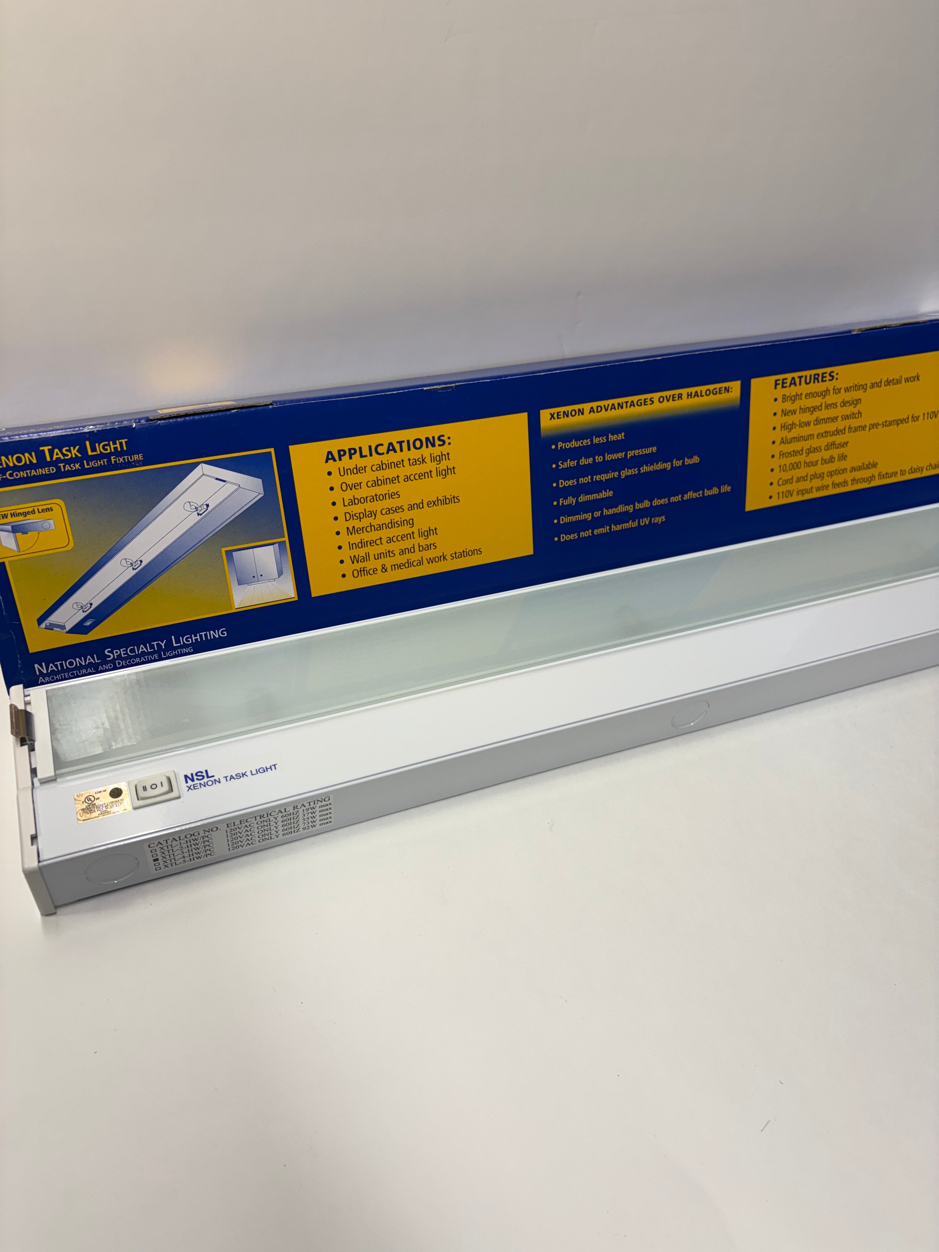 Xenon White 26" Task Light - XTL-3-HW/WH