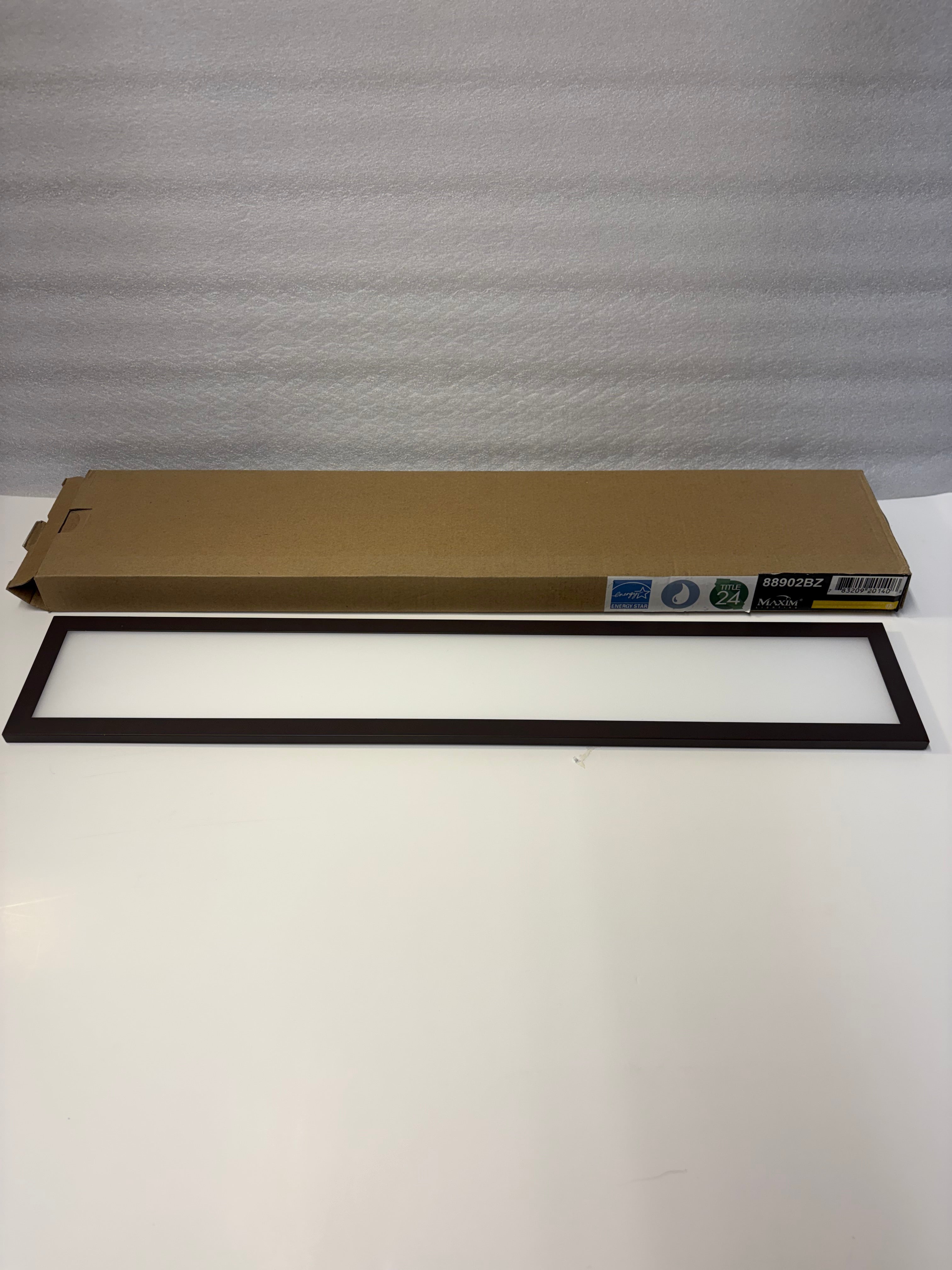 Maxim Countermax 24" Under Cabinet LED Fixture - 88902BZ - MX-L-120-SL Collection